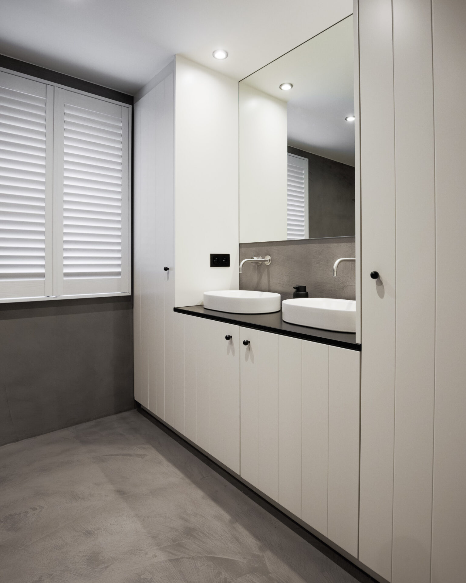 Lichte badkamer waarin vocht en ventilatie vooraf zijn meegenomen